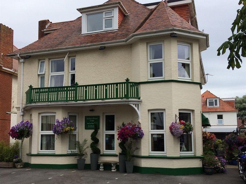Southern Breeze Lodge - Adults Only Bournemouth Exterior foto
